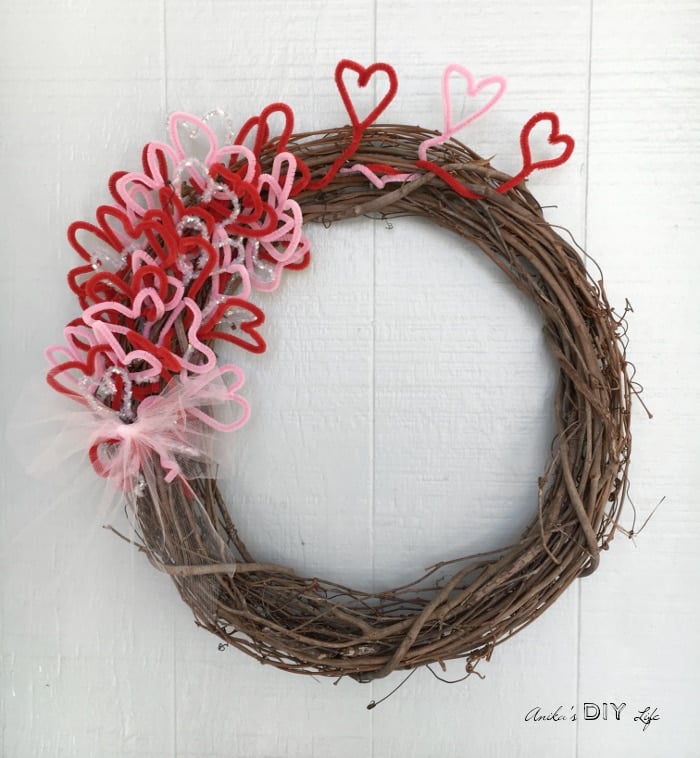 Easy DIY Valentine Wreath - Painting by the Penny