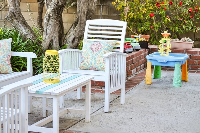How to clean outdoor pillows and furniture without using any chemicals | Homeright SteamMachine review