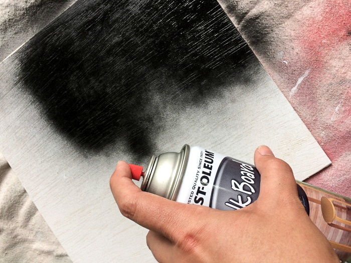 How to make a chalkboard laundry room sign for missing socks - painting