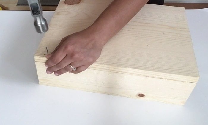 Easy DIY wall mounted mail organizer for your wall 