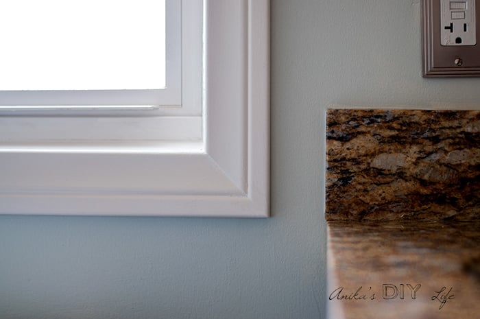 Window corner with DIY trimmed casing