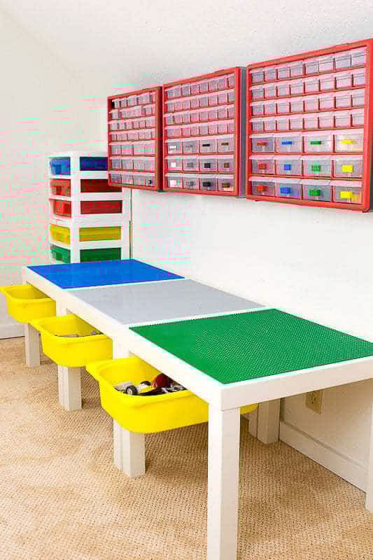 Easy Lego table with storage