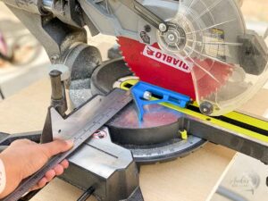 How To Make Accurate Cuts With A Miter Saw (8 Essential Tips) - Anika's ...