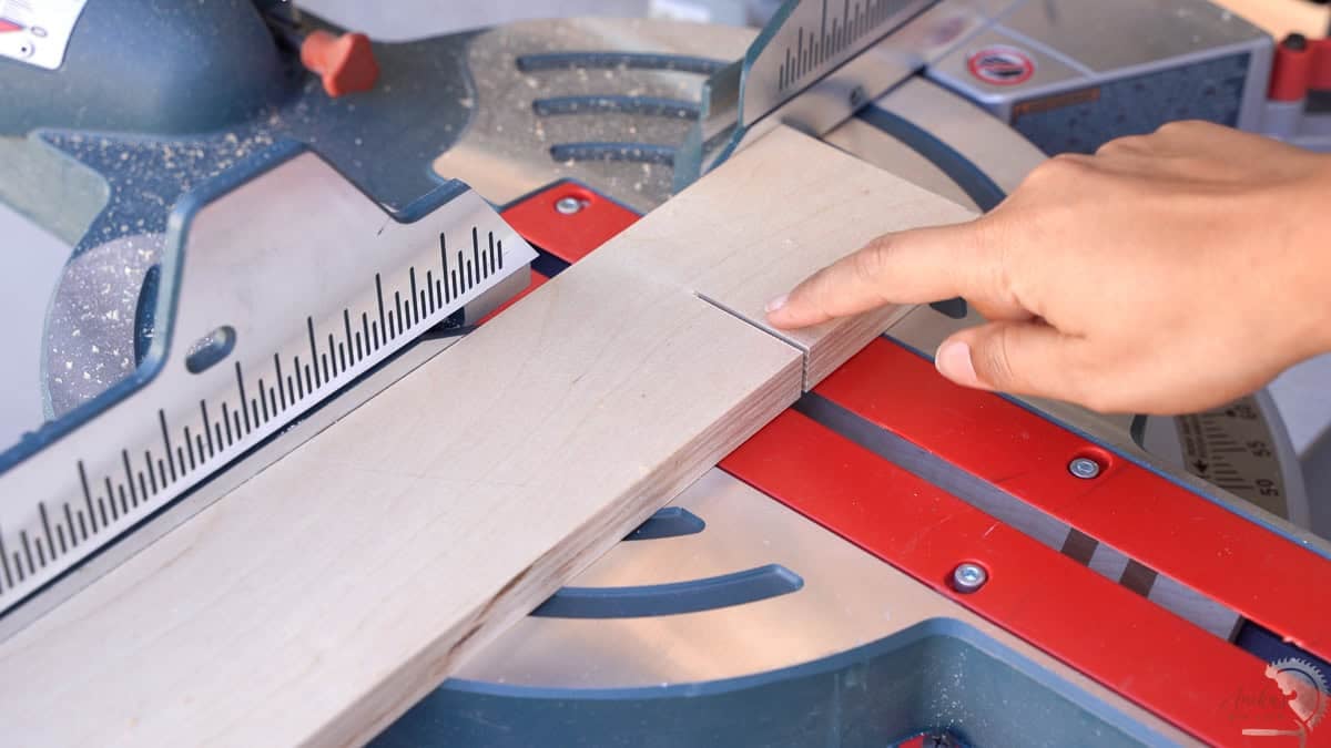 showing the gap left behind by the saw blade - definition of Kerf
