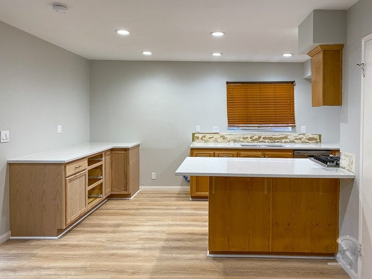 Countertops installed in the kitchen
