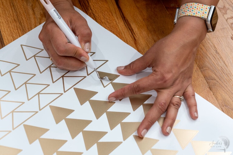 How To Make Wall Decals With Cricut (DIY Wallpaper) Anika's DIY Life