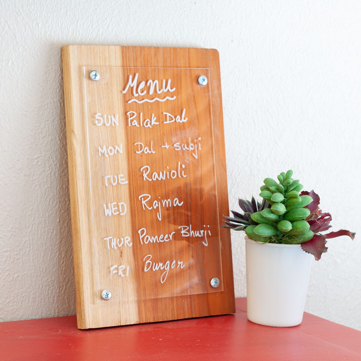 Easy DIY Dry erase meal planner board. Quick and easy menu board for home or restaurants. Easy to make and so cheap too! #anikasdiylife.