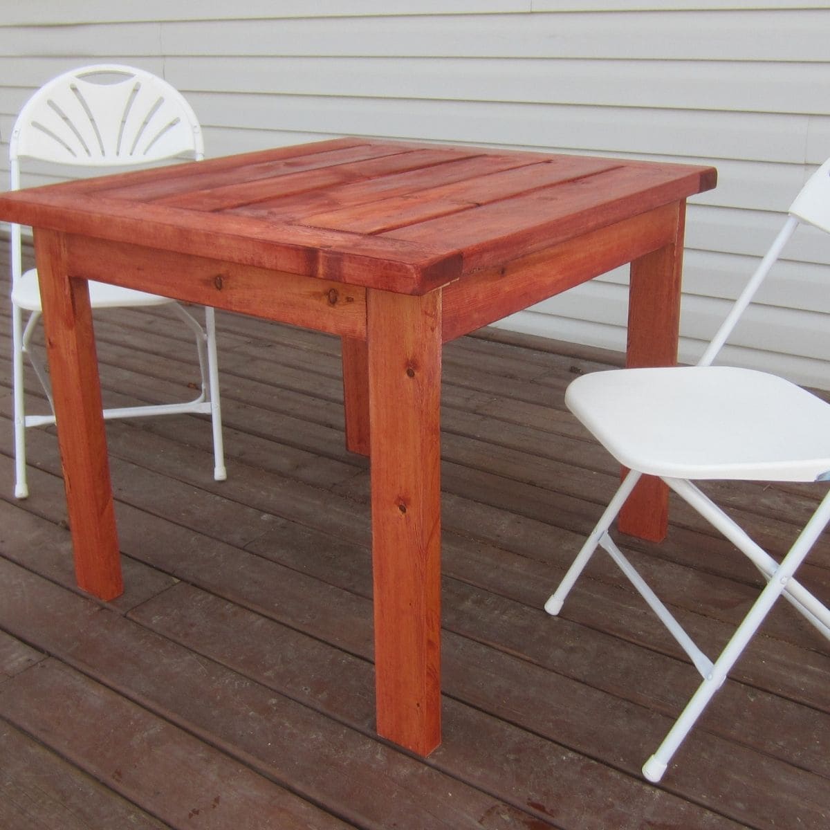 How To Build An Easy DIY Outdoor Dining Table (for Under 50)