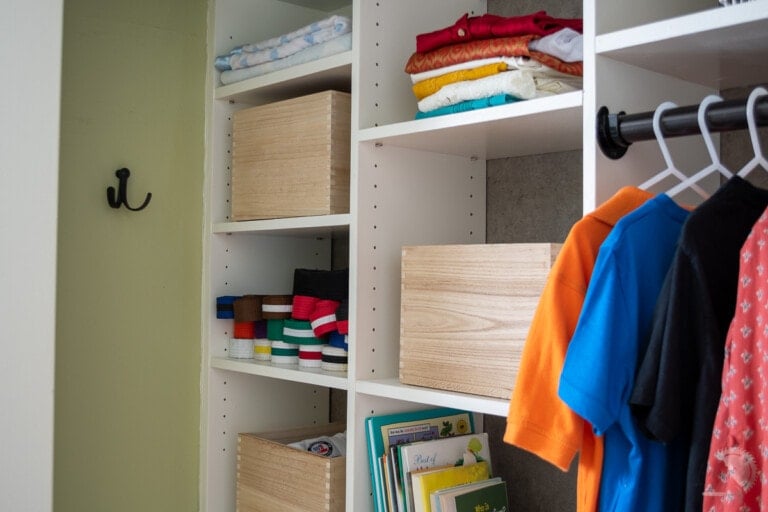 How To Build A DIY Closet Organizer (With Drawers)