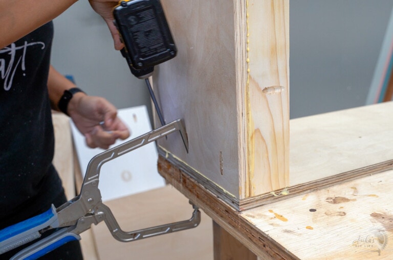 How To Build A DIY Closet Organizer (With Drawers)