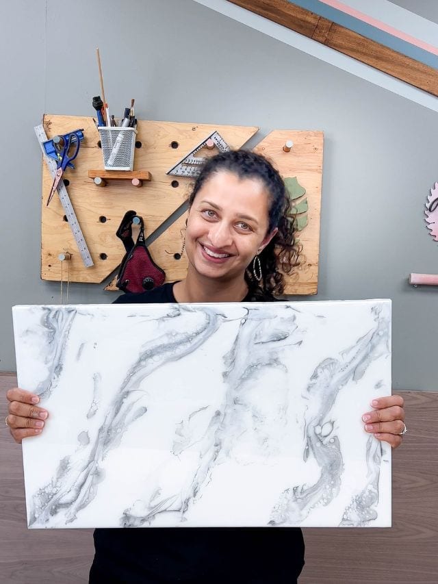 MAKE YOUR OWN MARBLE USING EPOXY! Anika's DIY Life