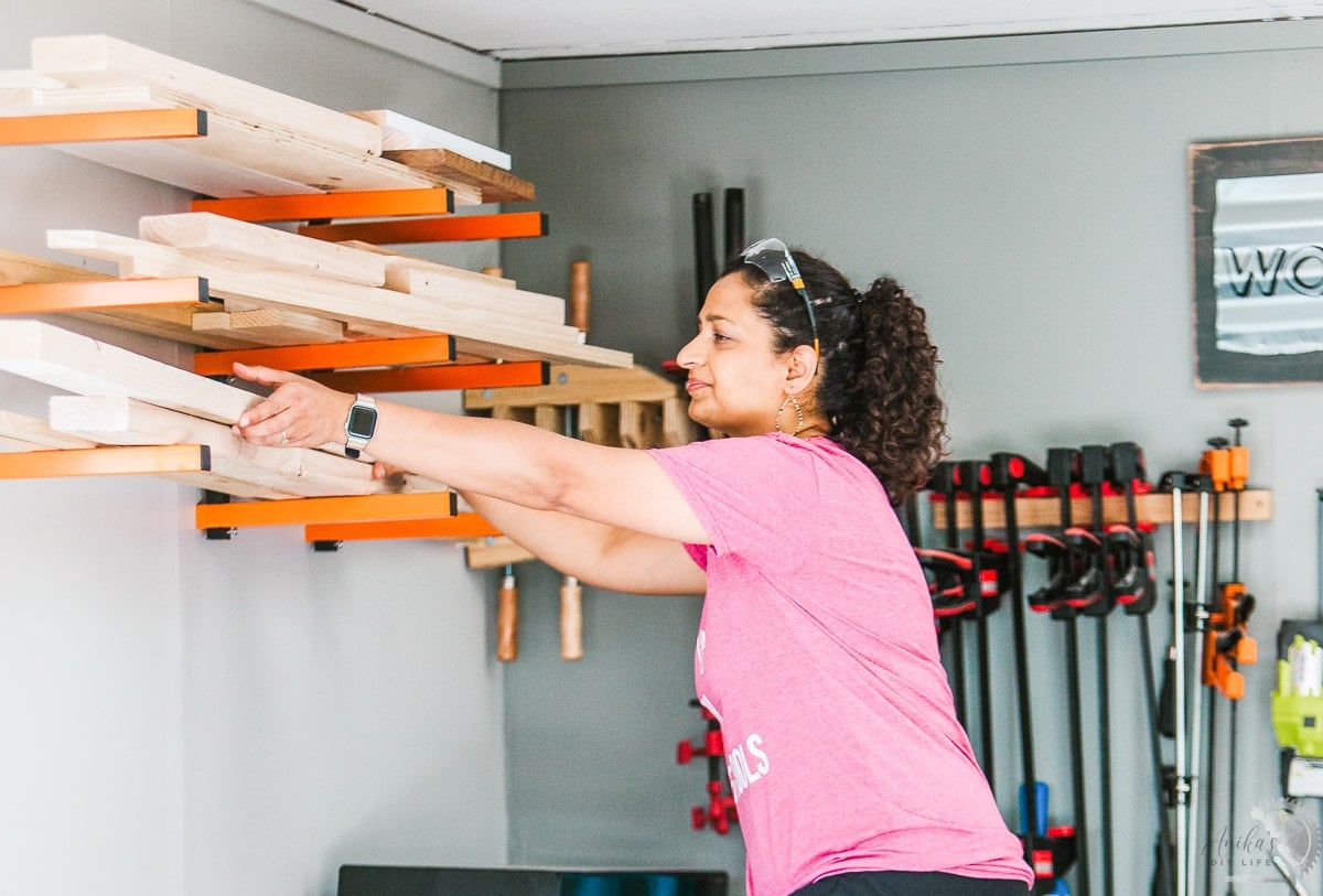 12 Organizing Tips and Ideas for Your Garage Shelves - Remodelando la Casa