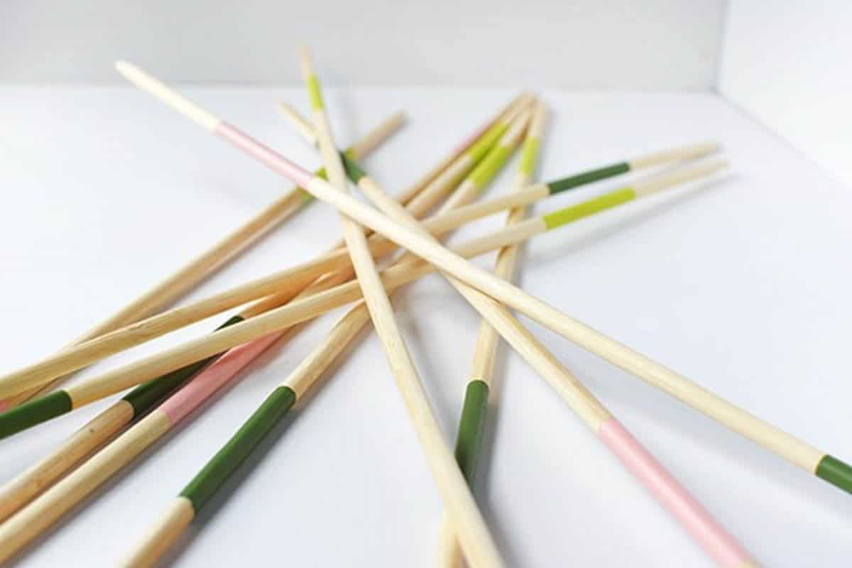 Pick-up sticks outdoor yard game