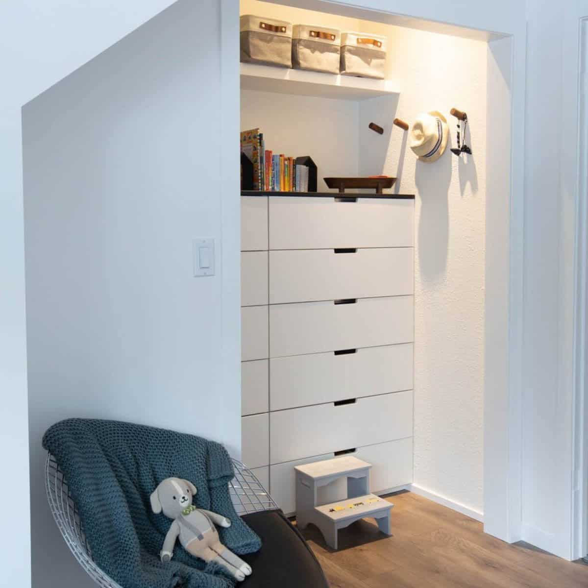 25 Easy To Build DIY Closet Organizer Ideas For Any Closet