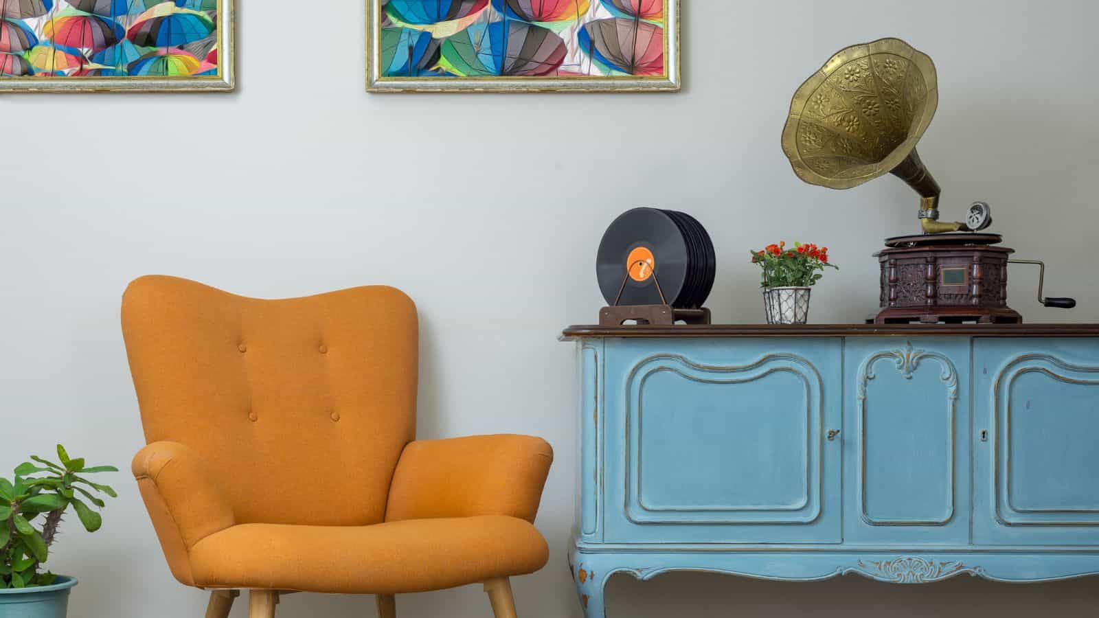 maximalist home decor